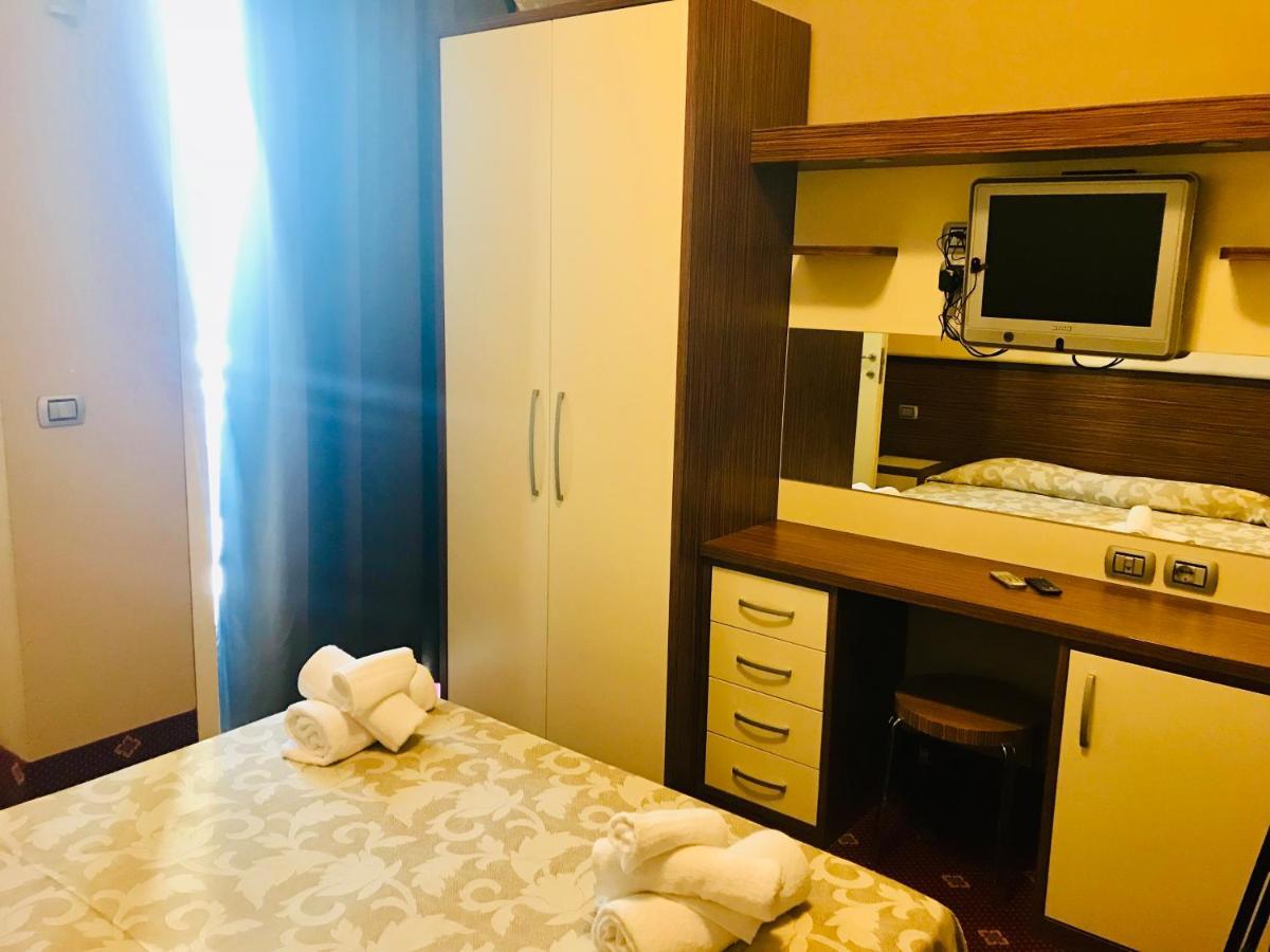 Emotion Vacanze Cesenatico Kültér fotó